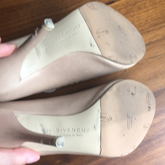 Givenchy Heels Sz 38 - Picture 6 of 8